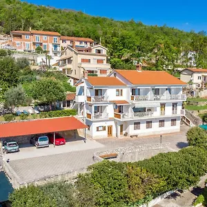  Apartment Davor