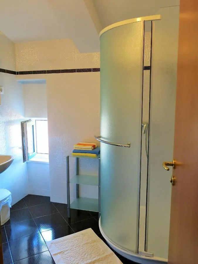 Apartment Near The Sea Moscenicka Draga